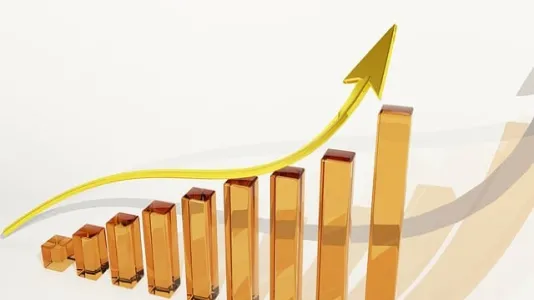 黄金期货在手里可以拿多久(黄金期货在手里可以拿多久啊)