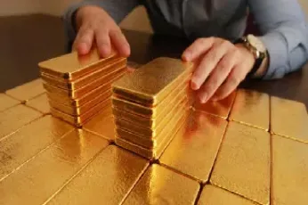 黄金期货相关股票(黄金股票与期货的走势关系)