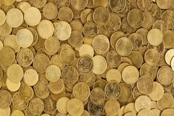 金融期货比商品期货早还是晚(金融期货和商品期货)